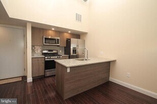 1218 S 8th St in Philadelphia, PA - Building Photo