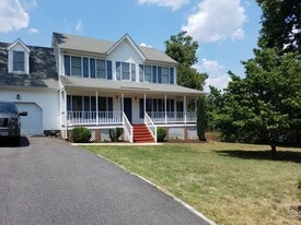 13906 Palomino Way in Midlothian, VA - Building Photo