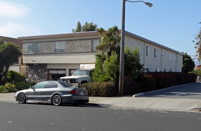 237 Pine Ter in South San Francisco, CA - Foto de edificio - Building Photo