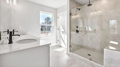 102 Briargate Dr in Johns Creek, GA - Building Photo - Building Photo