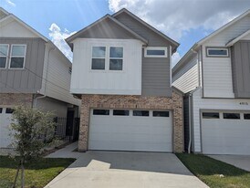 4913 Fisk St in Houston, TX - Building Photo