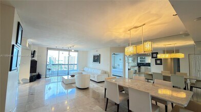 3530 Mystic Pointe Dr in Aventura, FL - Building Photo - Building Photo