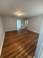2462 N Piatt Ave in Wichita, KS - Building Photo - Building Photo