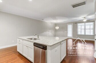 2005 Kings Gate Ln in Mount Pleasant, SC - Building Photo - Building Photo