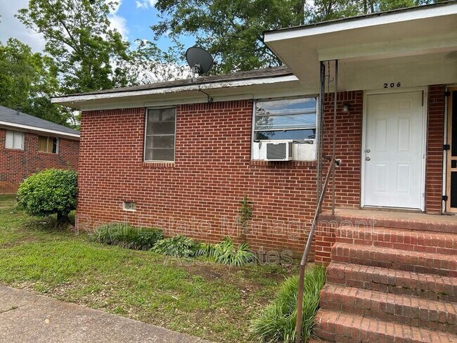 property at 206 Austin St