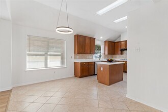 17606 Forest Haven Trail in Tomball, TX - Foto de edificio - Building Photo