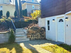 112 W Summit St in Somerville, NJ - Building Photo - Building Photo