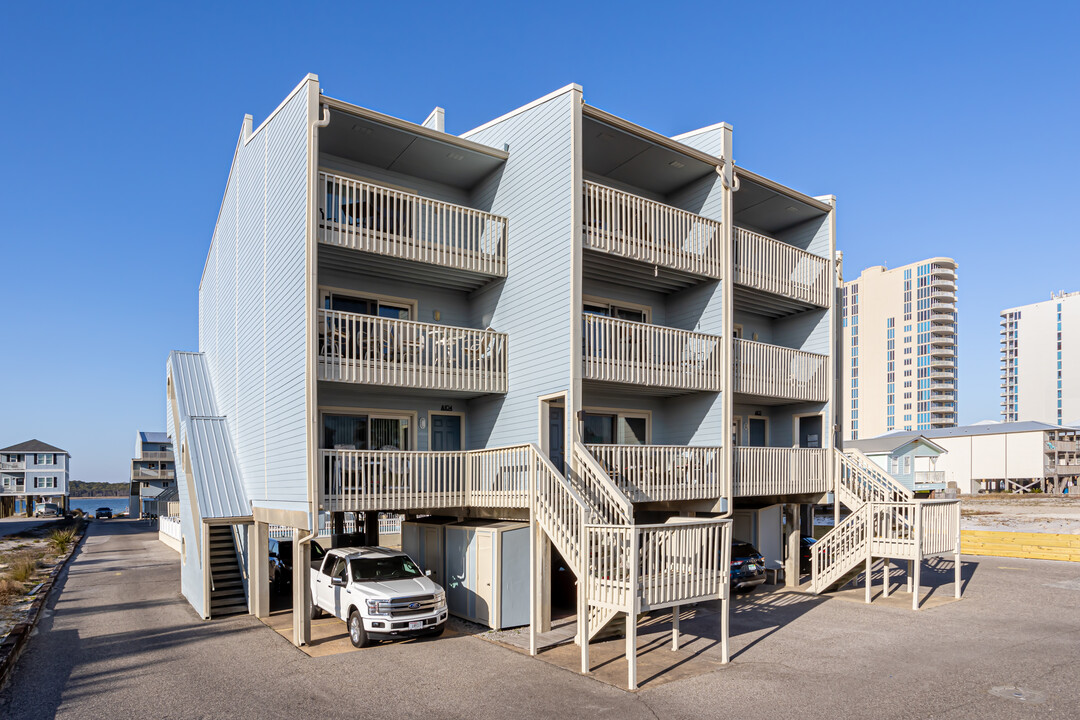 Summer House West in Gulf Shores, AL - Building Photo