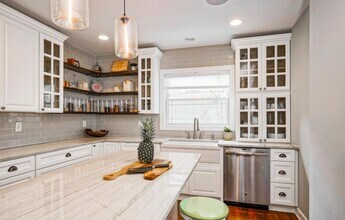 2407 Grays Ferry Ave in Philadelphia, PA - Building Photo - Building Photo