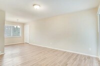 3407 Longleaf Dr photo'