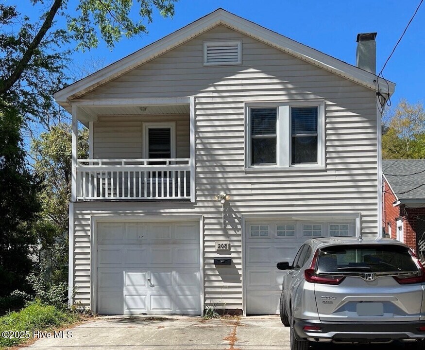 208 S 18th St in Wilmington, NC - Building Photo