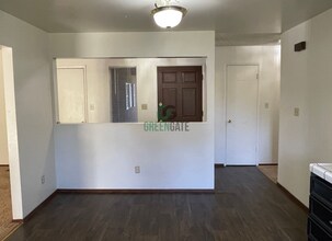2060 Cody Ct in Turlock, CA - Building Photo - Building Photo