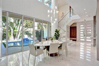 20824 NE 37th Ave in Aventura, FL - Building Photo - Building Photo