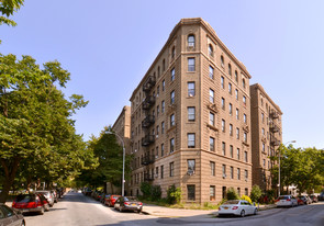 309 E Mosholu Pky N