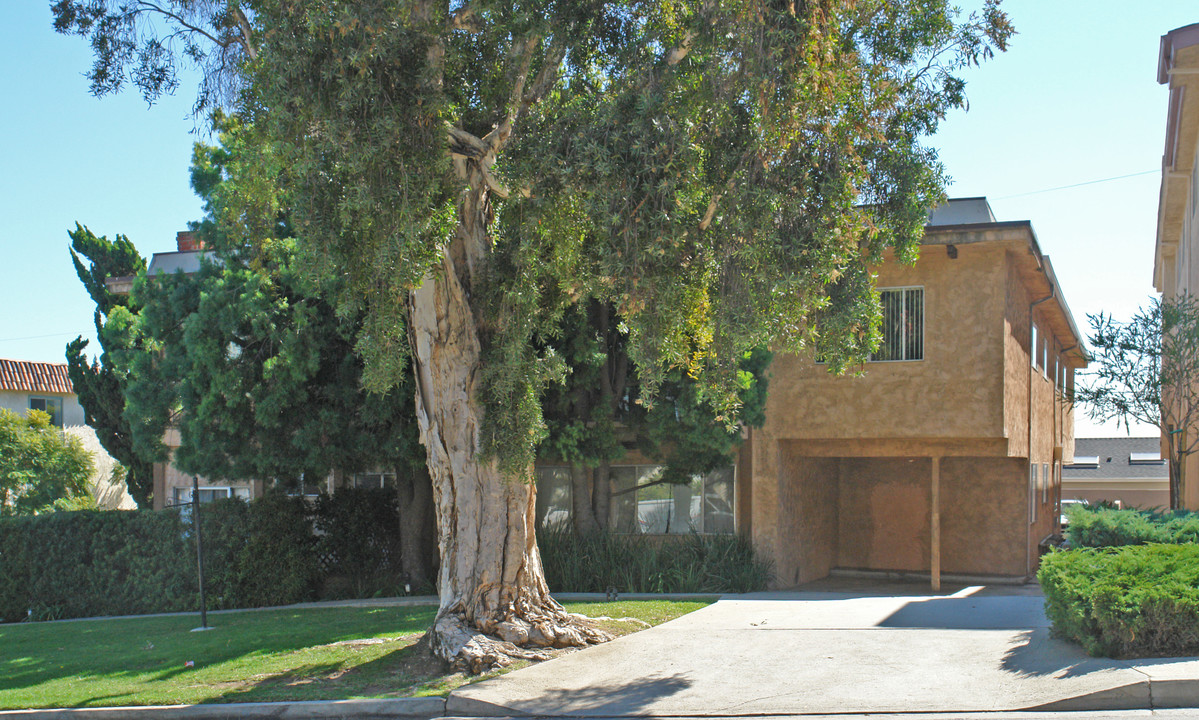 3405 Veteran Ave in Los Angeles, CA - Building Photo