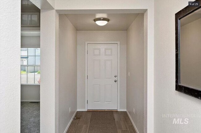 3806 W Newland St in Meridian, ID - Building Photo - Building Photo