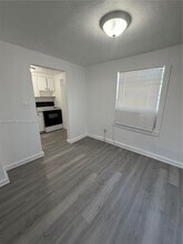 1811 NW 84th St in Miami, FL - Building Photo - Building Photo