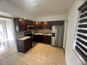 4131 SW 54th Ct-Unit -2 in Fort Lauderdale, FL - Building Photo - Building Photo