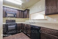 5001 Thomas St photo'