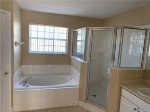 1217 Winding Willow Ct in Kissimmee, FL - Building Photo - Building Photo