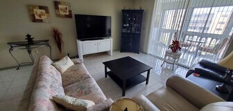 901 NE 14th Ave in Hallandale Beach, FL - Building Photo