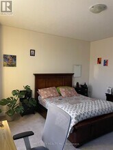 47 Elysian Fields Cir in Brampton, ON - Building Photo - Building Photo