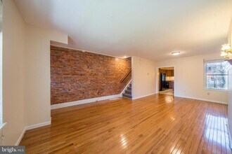439 W Gay St in West Chester, PA - Building Photo - Building Photo