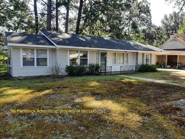 property at 122 Florence St