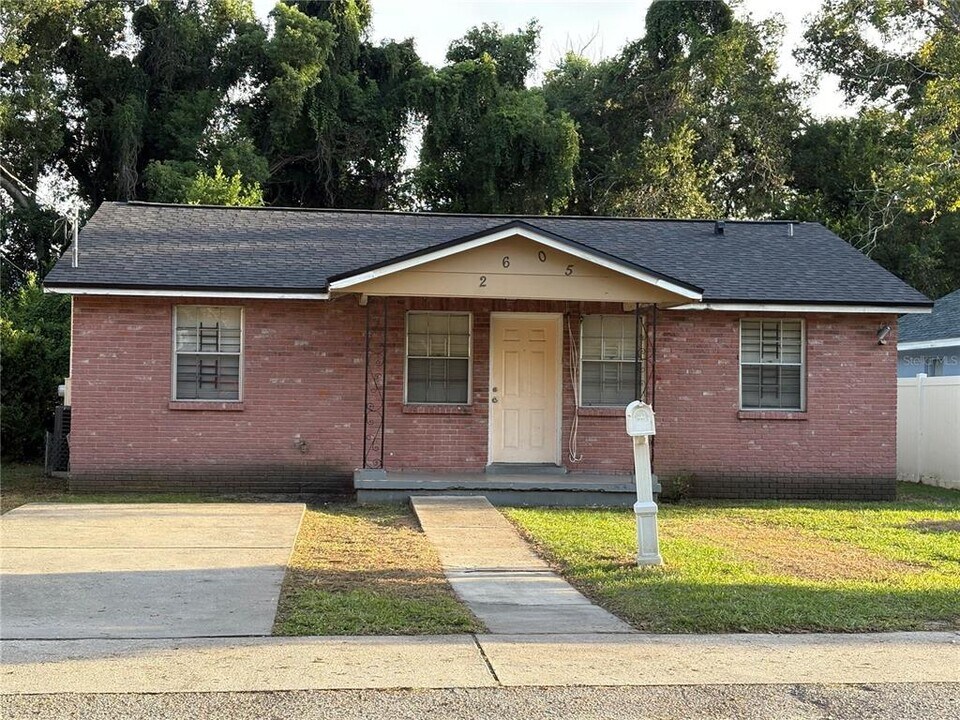2605 E 26th Ave in Tampa, FL - Building Photo