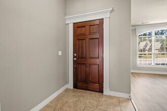 4018 N Meadow View Dr-Unit -4018 in Fayetteville, AR - Building Photo - Building Photo