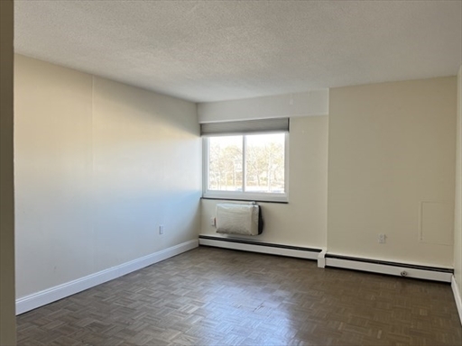 1025 Hancock St, Unit 4H in Quincy, MA - Building Photo