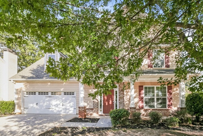 property at 906 Lakeside Ct