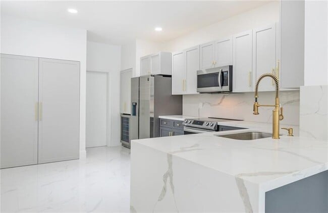 property at 2134 Pasa Verde Ln
