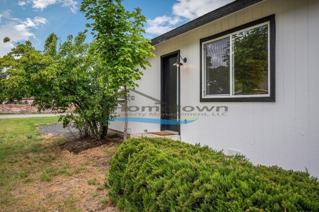 property at 1804 E Coeur D Alene Ave