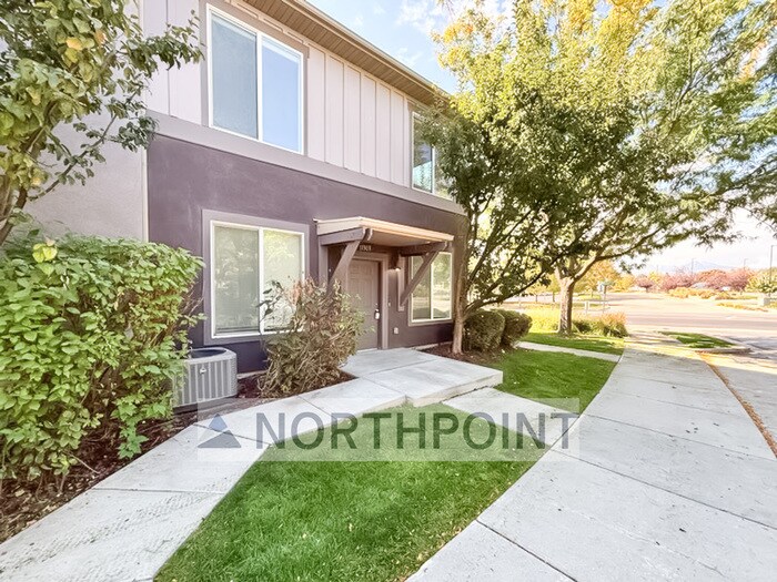 11303 S River Heights Dr in South Jordan, UT - Building Photo
