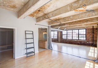 234 Holliday St-Unit -506 in Baltimore, MD - Building Photo - Building Photo