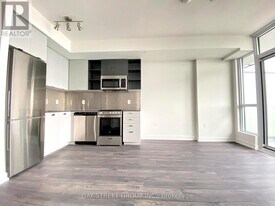 10 De Boers Dr in Toronto, ON - Building Photo