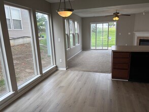 2016 Hickoryleaf Ln in Raymore, MO - Building Photo - Building Photo