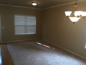 2128 Branch Oak Trl in Nashville, TN - Foto de edificio - Building Photo