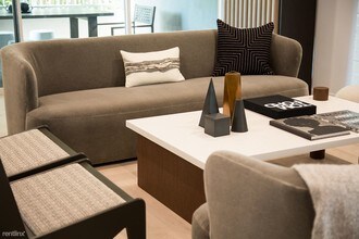 8917 Cynthia St in West Hollywood, CA - Building Photo - Building Photo