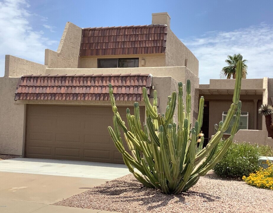 5641 N 78th Way in Scottsdale, AZ - Foto de edificio