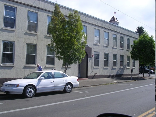 Cascade Apartments in Corvallis, OR - Building Photo - Building Photo