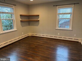 5424 Valley View Dr in Gap, PA - Building Photo