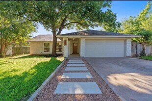 5506 Salem Walk Dr in Austin, TX - Building Photo