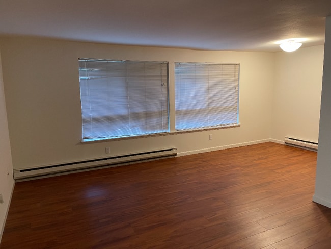 property at 9445 Avondale Rd NE
