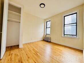 Large 2 bedroom on a Picturesque Tree-Line in Brooklyn, NY - Building Photo - Building Photo