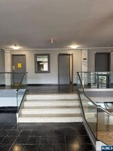 39 E 39th St, Unit 2L in Paterson, NJ - Foto de edificio - Building Photo