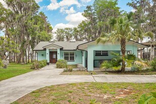 9118 Edgewater Dr in Clermont, FL - Building Photo