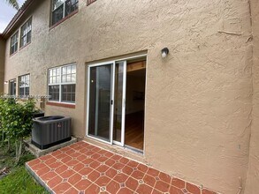 8713 SW 5th St in Pembroke Pines, FL - Building Photo - Building Photo