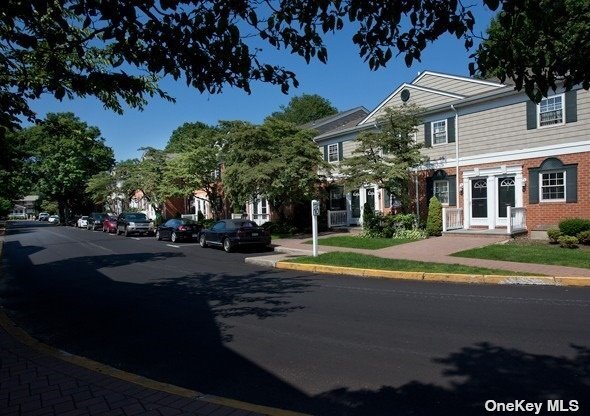 60 Chelsea Ct-Unit -AD-14 in Bohemia, NY - Building Photo - Building Photo